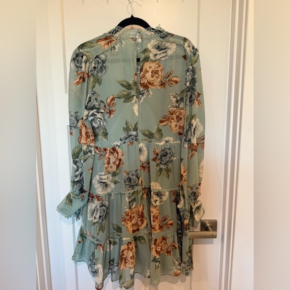 CHICWISH Green with Flowers chiffon dress - Picture 3 of 5